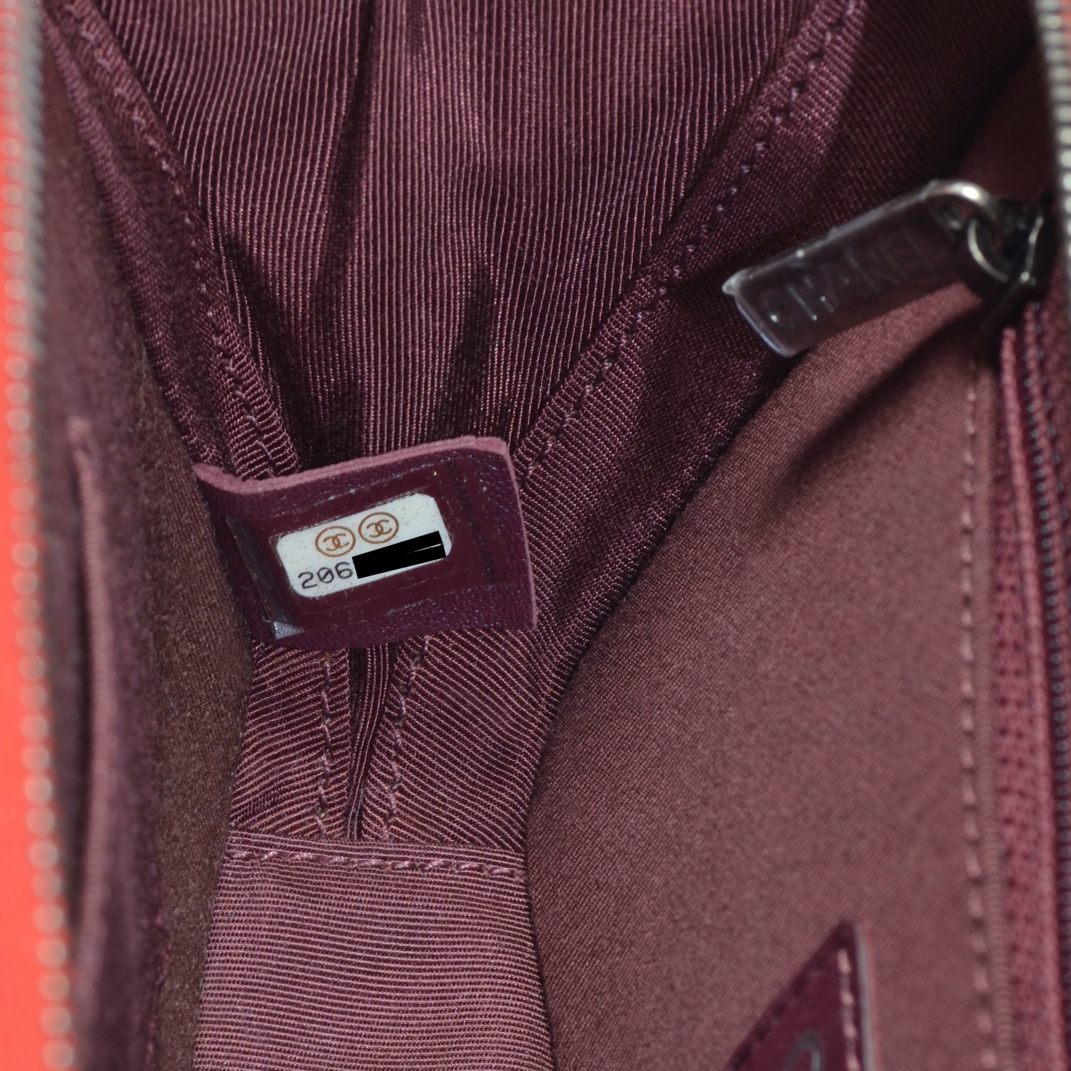 CHANEL Coco Boy Small Camera Bag Lammleder Rot Second Hand 13