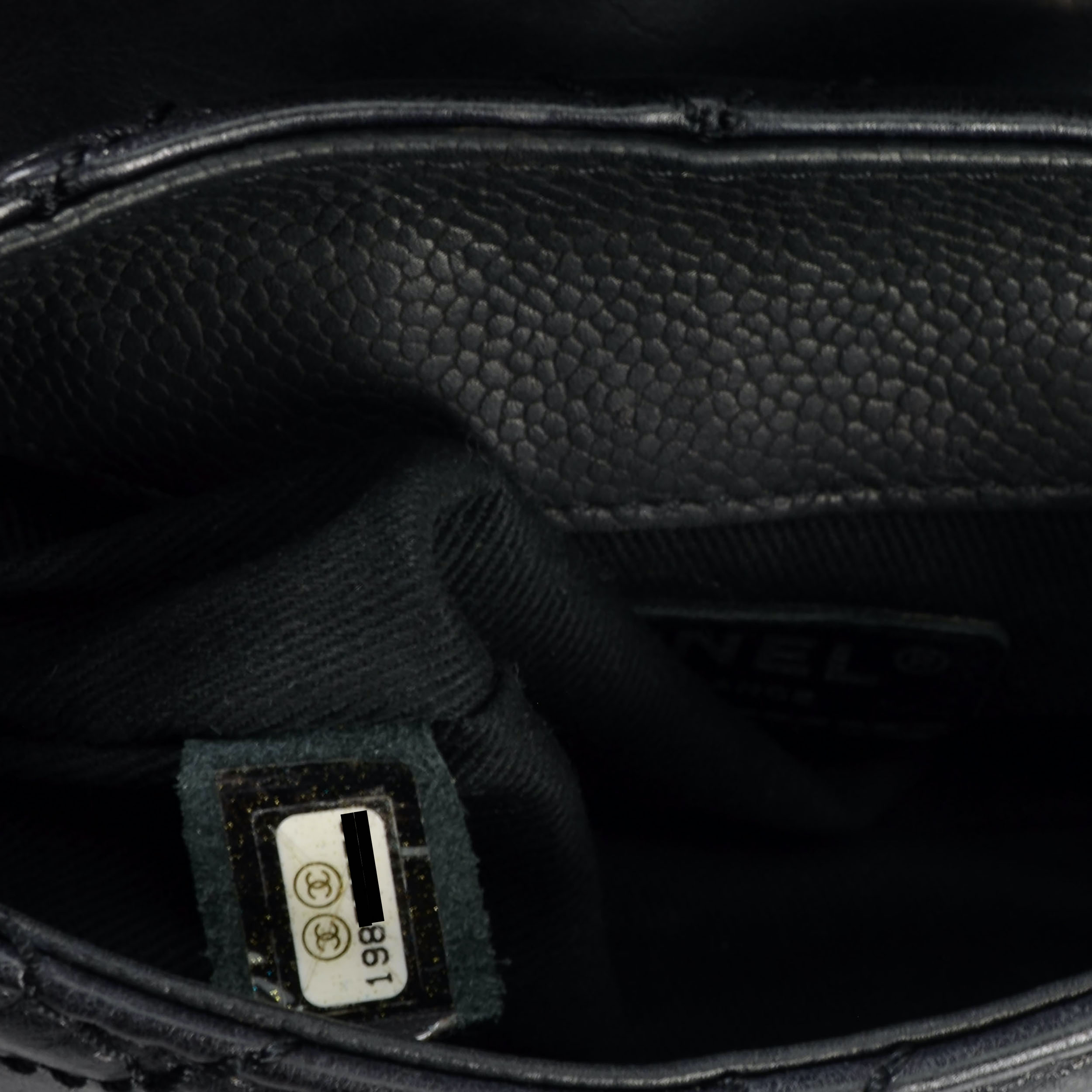 CHANEL Mini Messenger Bag - Image 10