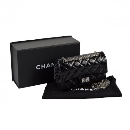 CHANEL 2.55 Small Reissue Double Flap Bag 224 Schwarz Caviar Lackleder Handtasche Second Hand 1