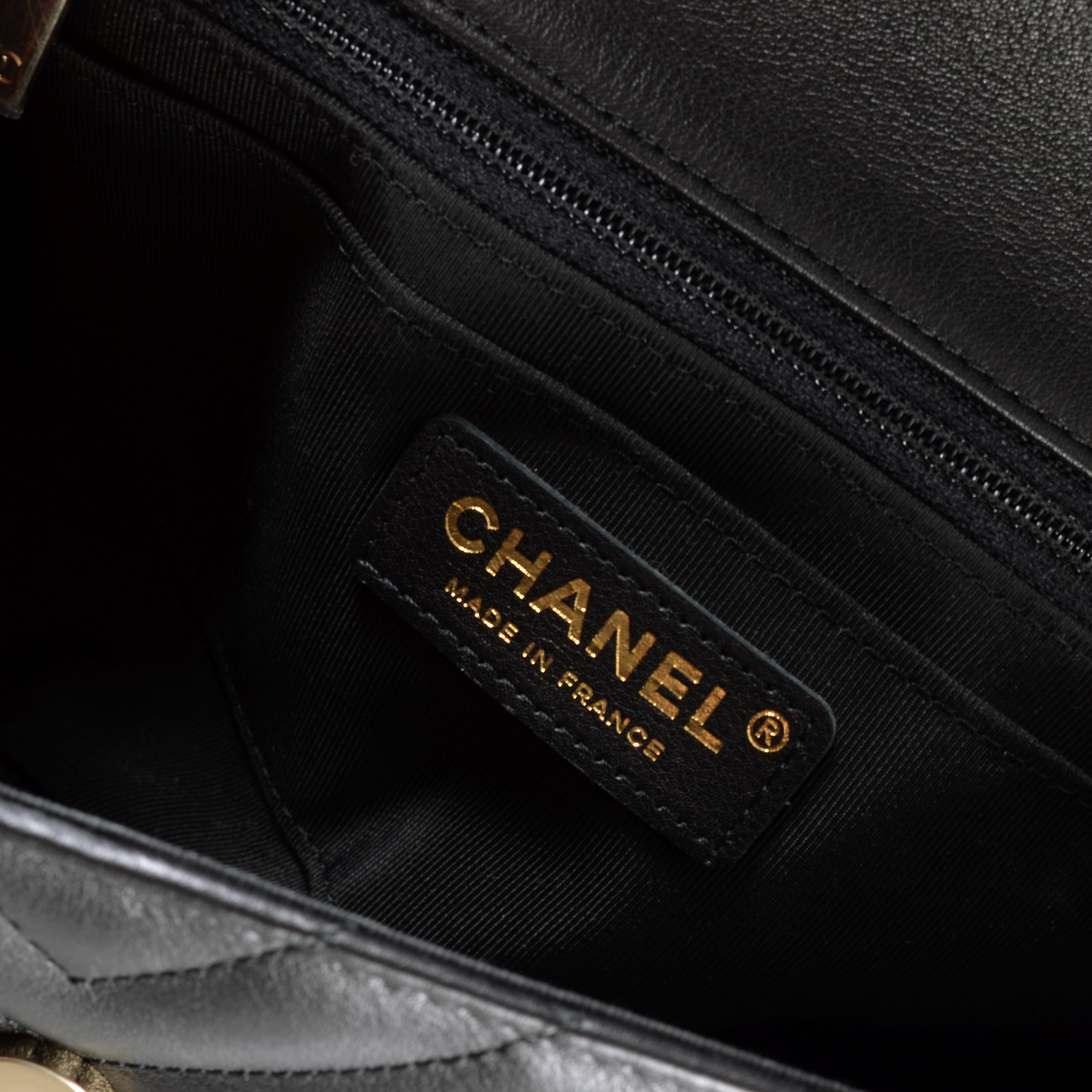 chanel distressed leather bag
