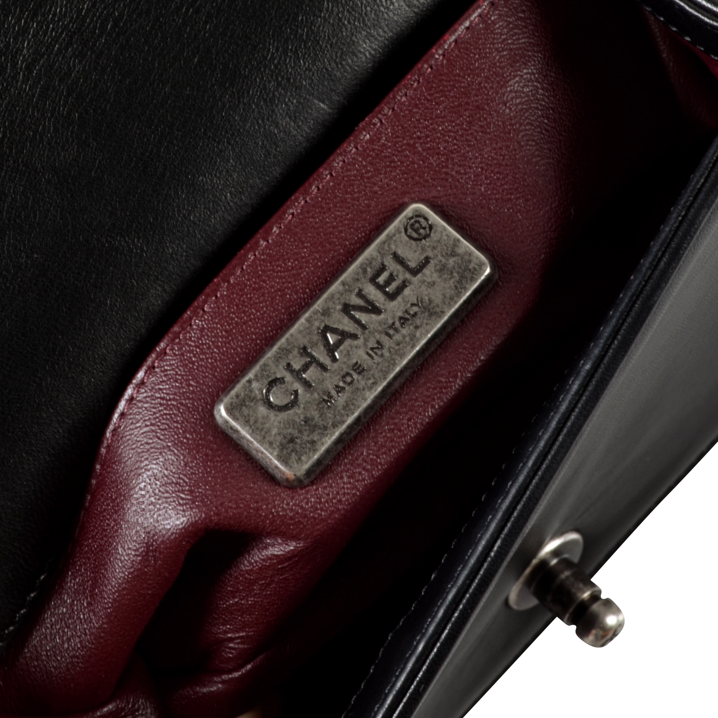CHANEL Boy Bag Small Goat Hair Handtasche Schwarz Second Hand 15363 9