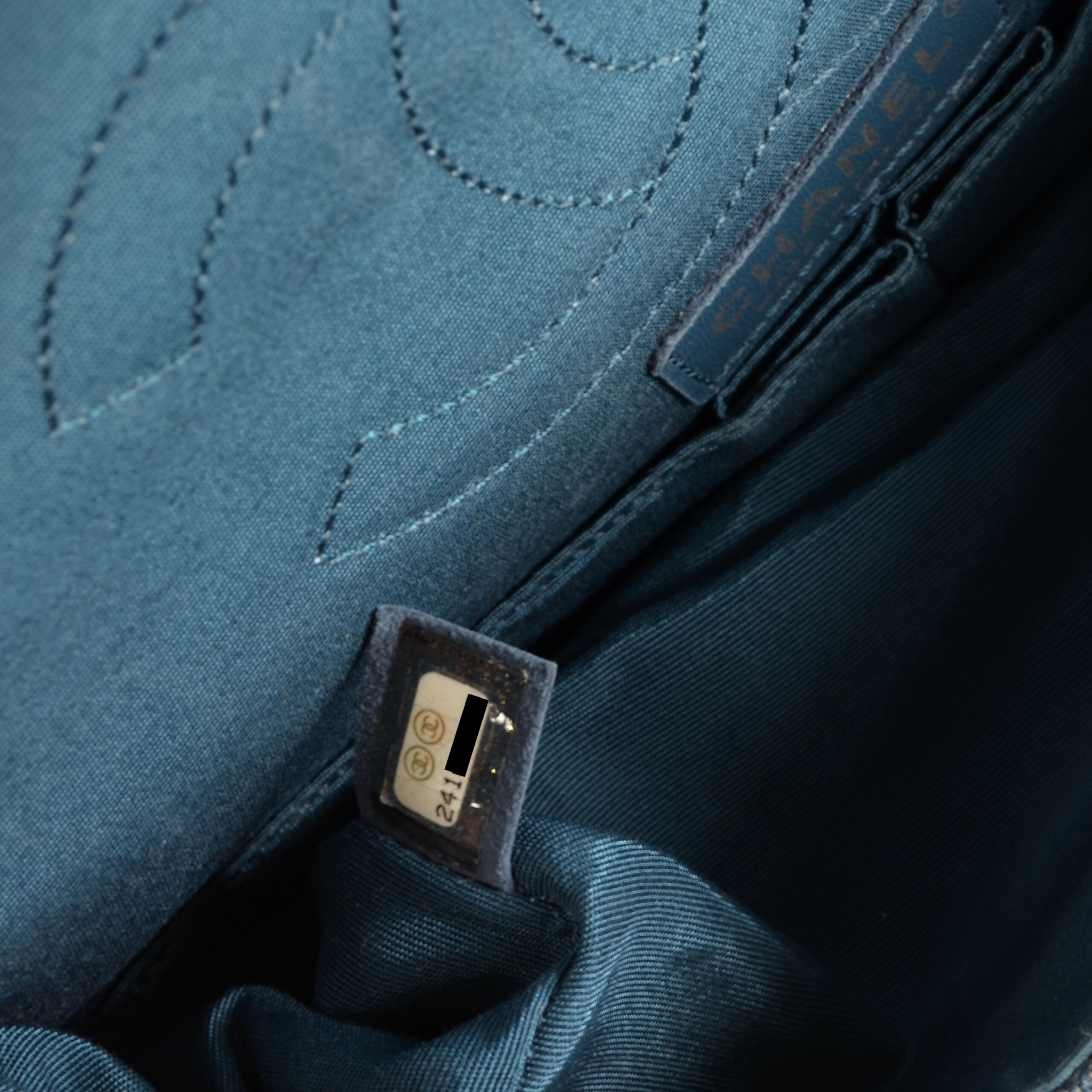 CHANEL 2.55 Denim Bag - Image 10