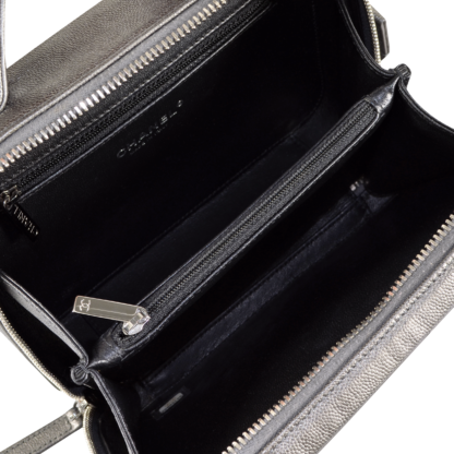 CHANEL Metallic Medium Filigree Vanity Bag Leder Handtasche Second Hand 17484 7