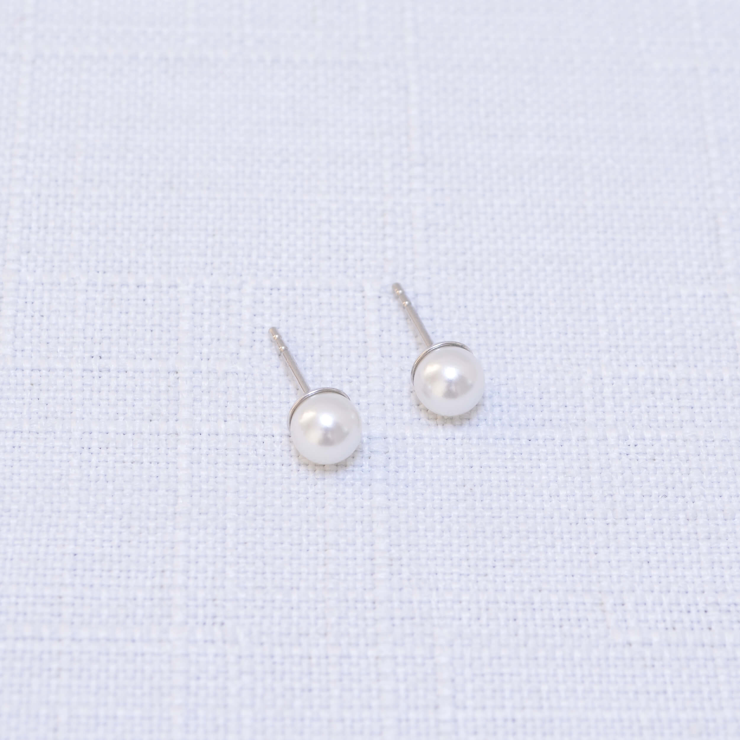 Dior Tribales Pearl Crystal CD Pendant Earrings Ohrringe Pre-Loved 32542 4