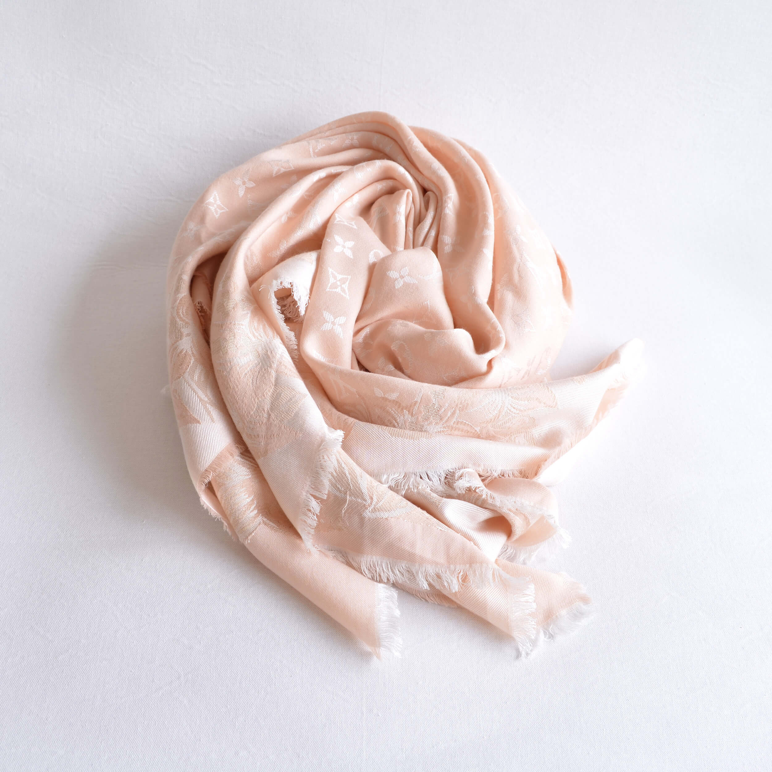 Louis Vuitton Floral Print Monogram Scarf Tuch Stola Nude Pink Pre-Loved 22525 1