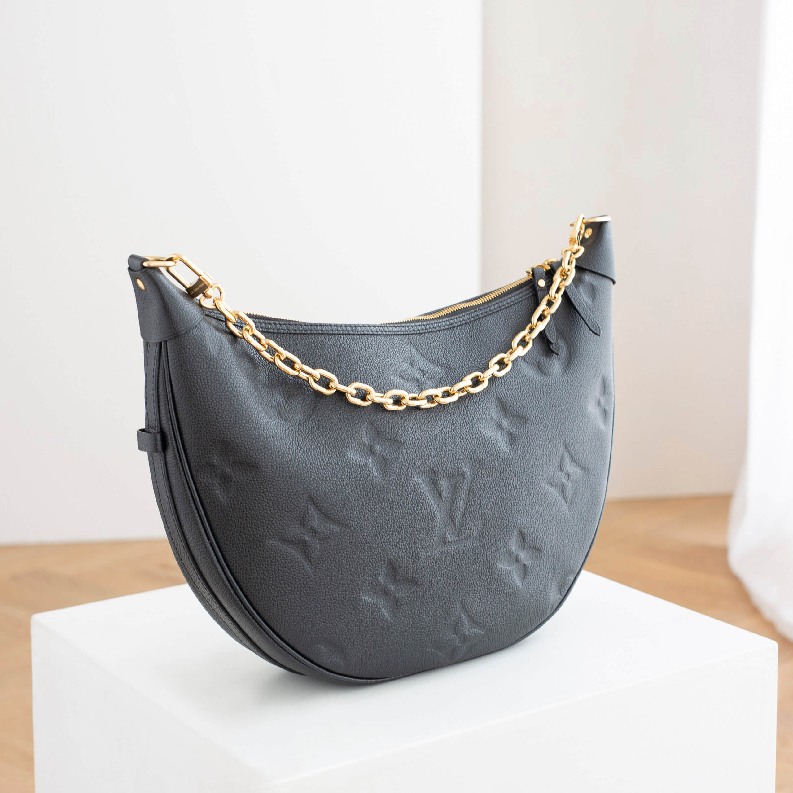 Louis Vuitton Loop Hobo Monogram Empreinte Leder Handtasche Schwarz Noir Pre-Loved 52528 2