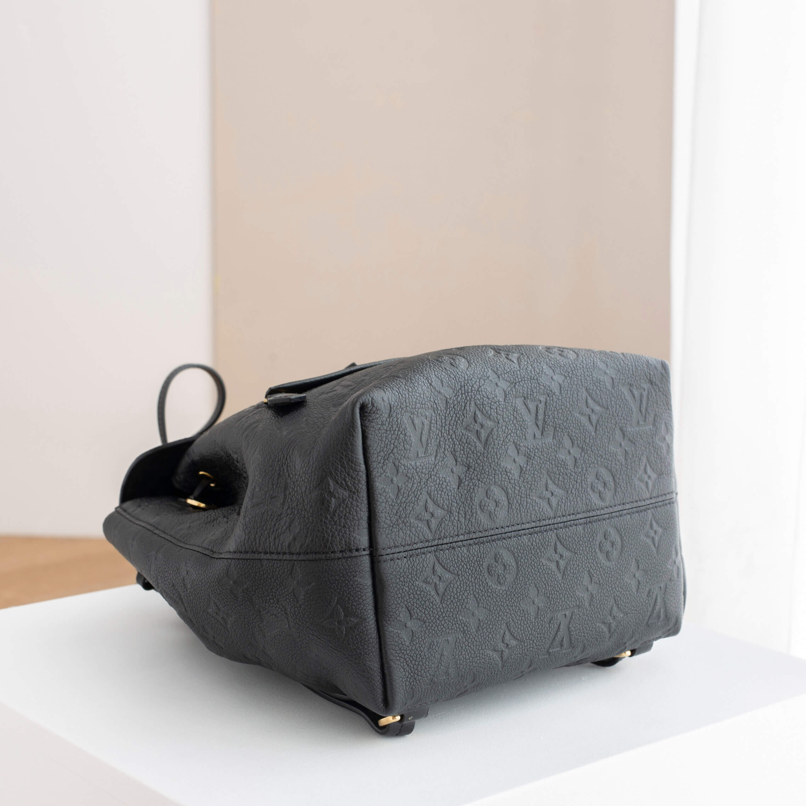 Louis Vuitton Montsouris PM Monogram Empreinte Leder Rucksack Schwarz Pre-Loved 52529 4