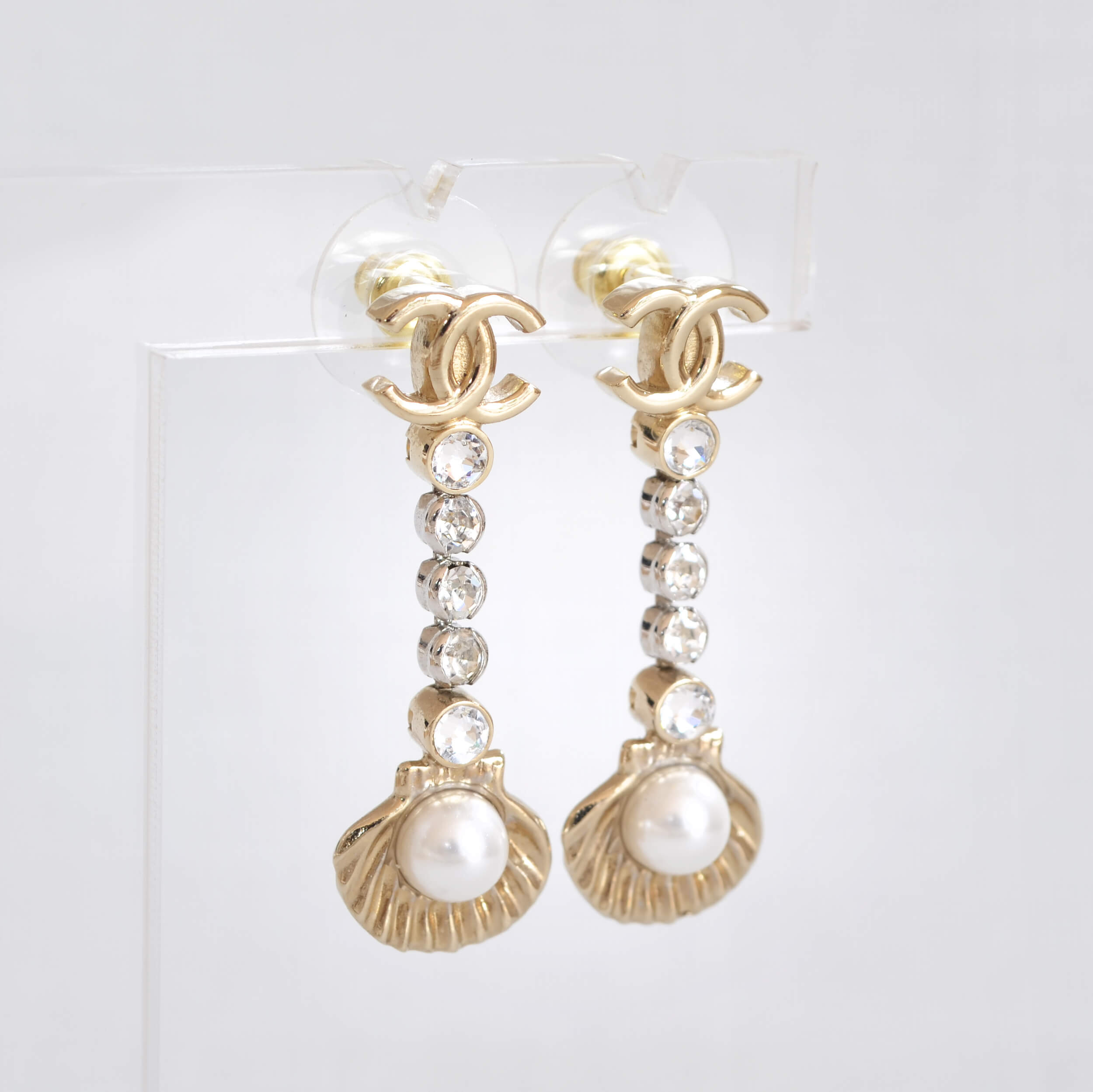 CHANEL 25C CC Shell Crystal Drop Earrings Pre-Loved 825134 2