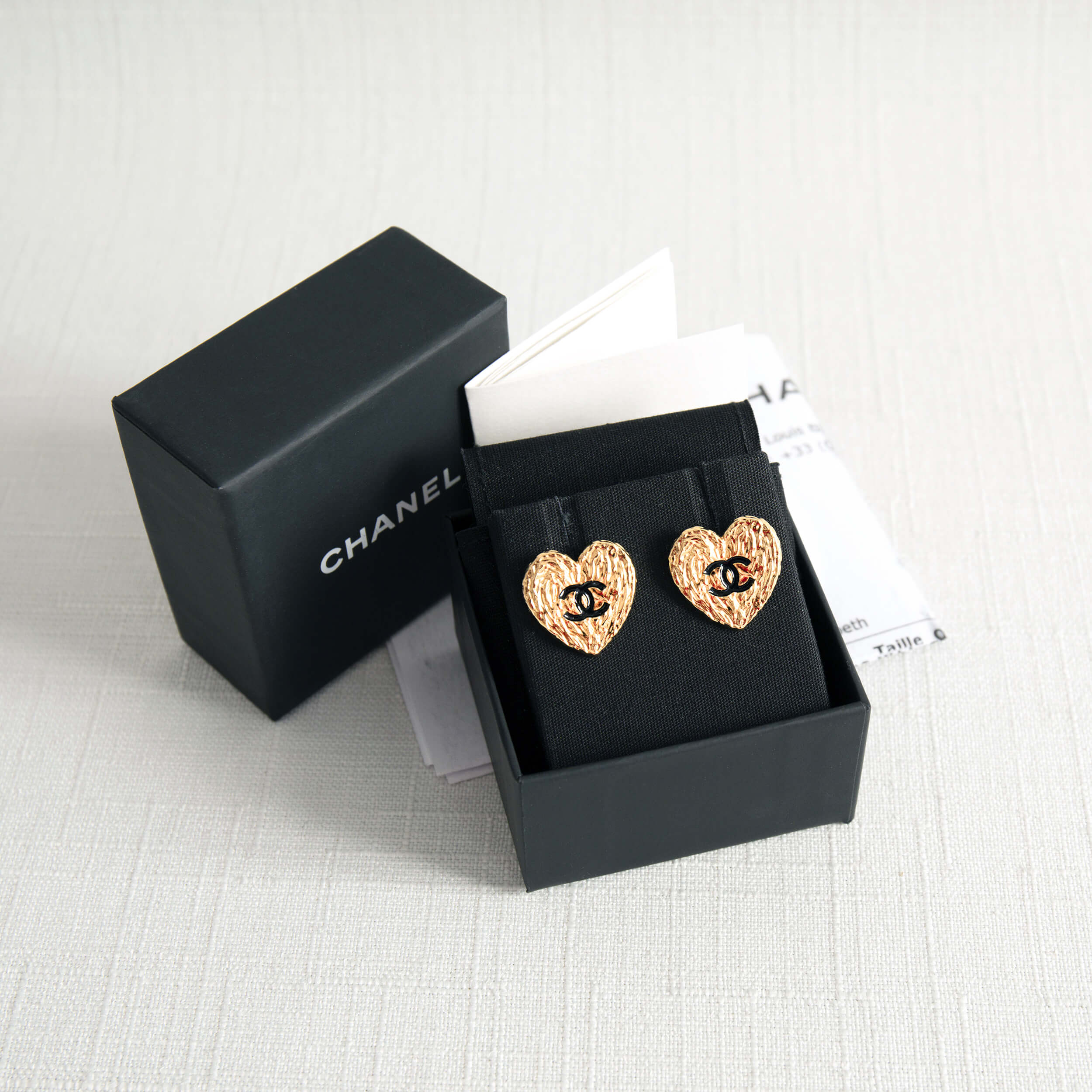 CHANEL 24P CC Herz Ohrringe Heart Earrings Pre-Loved 12615 3