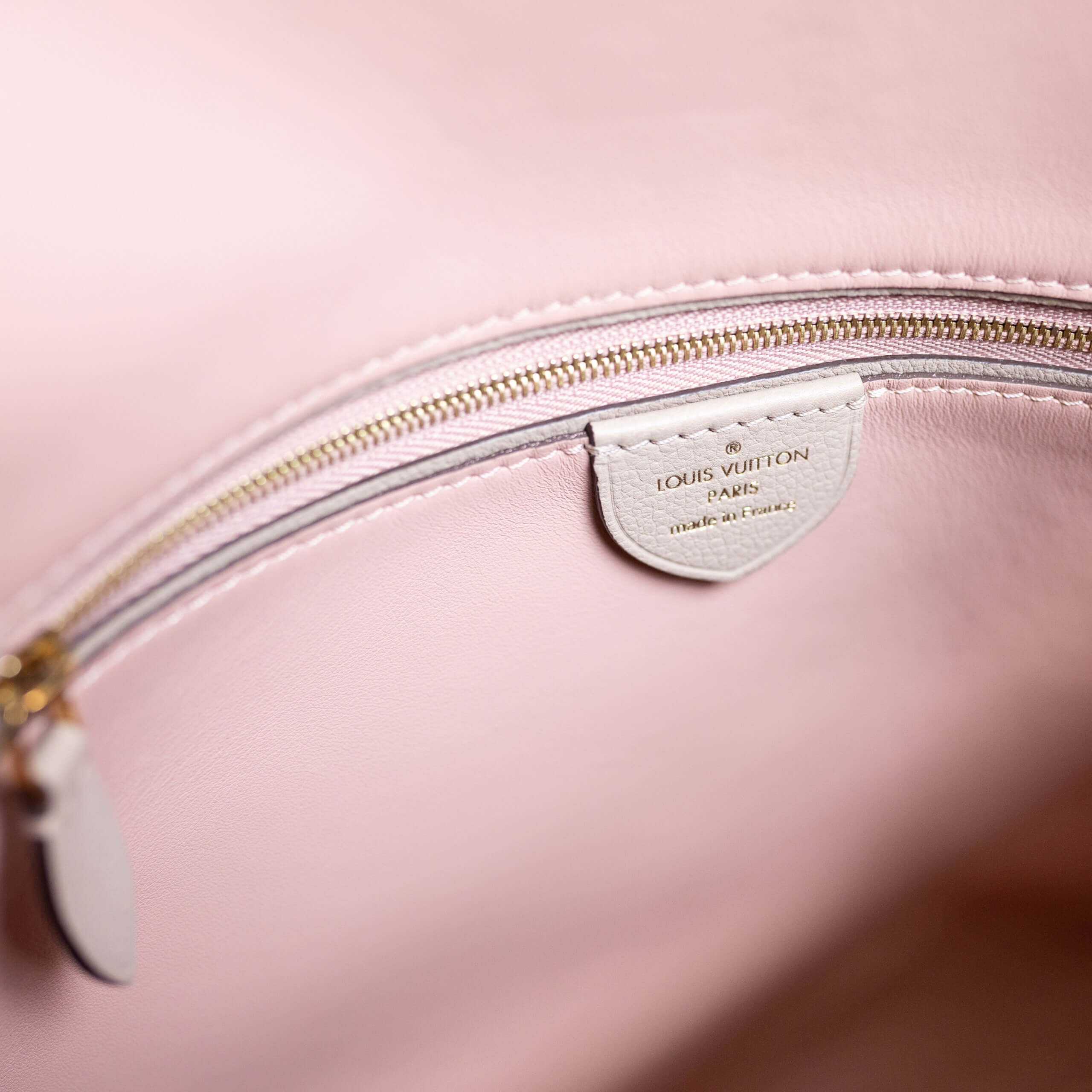 Louis Vuitton Tournon - Image 7