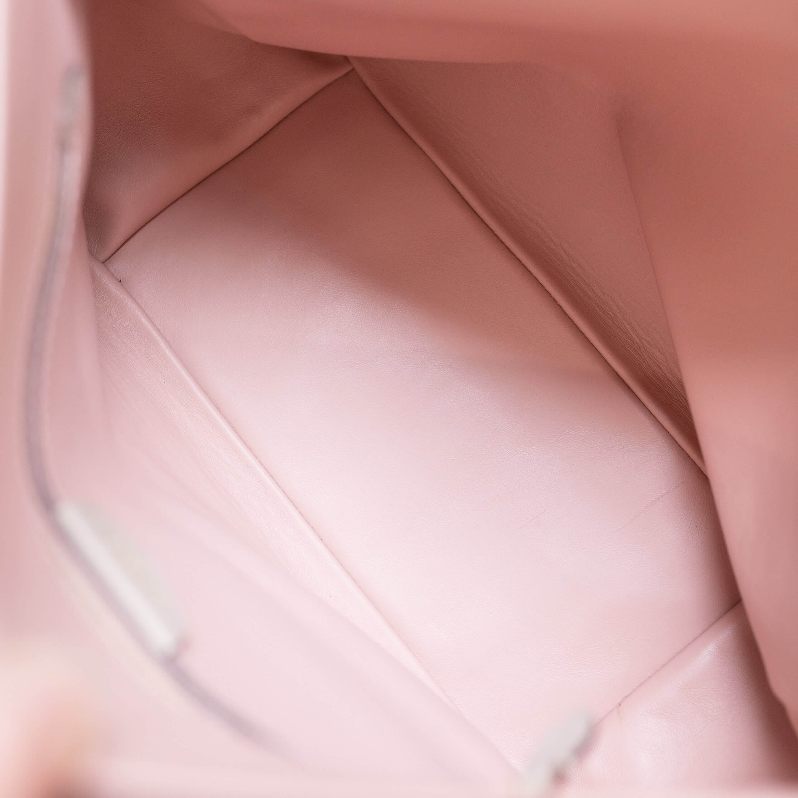 Louis Vuitton Tournon - Image 6